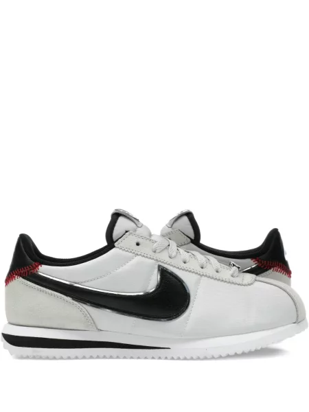 Баскетбол маратонки Nike Cortez с връзки с дантела сиво