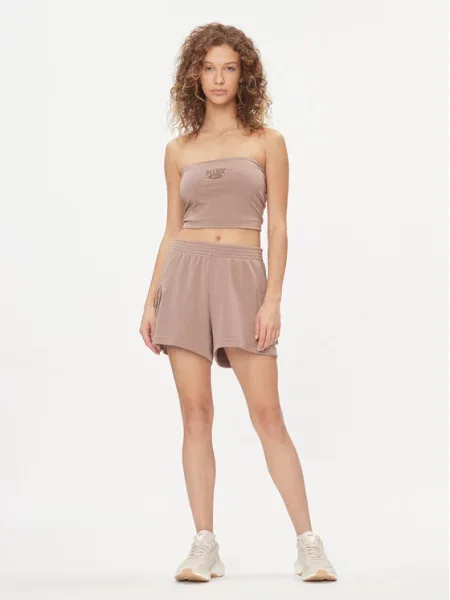 Спортивные шорты Reebok бежевые