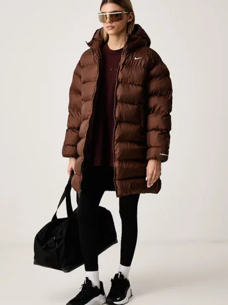 Nike Sportswear капитонирано яке дамско CLSSC кафяво