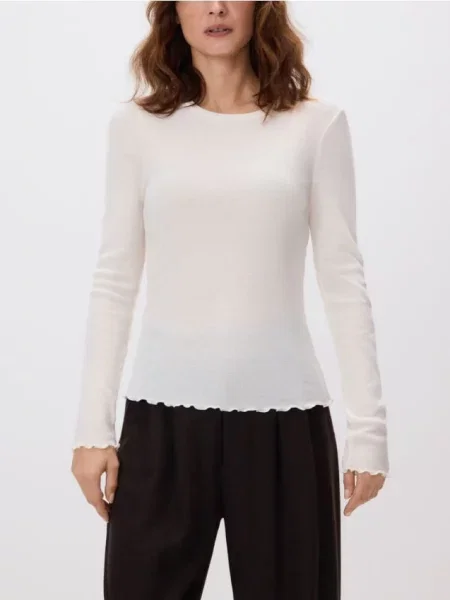 Reserved Блузка з вовни кремовий 