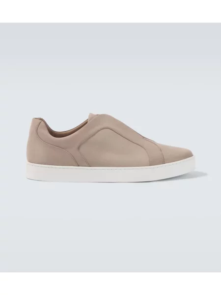 Sneakerși Manolo Blahnik din piele de căprioară bej