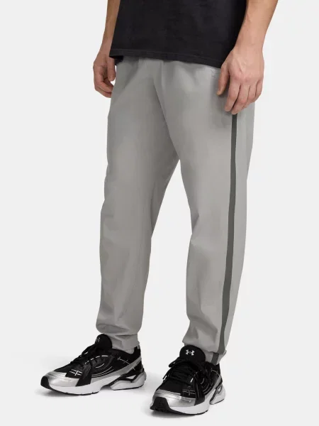 Pantaloni sport Under Armour gri