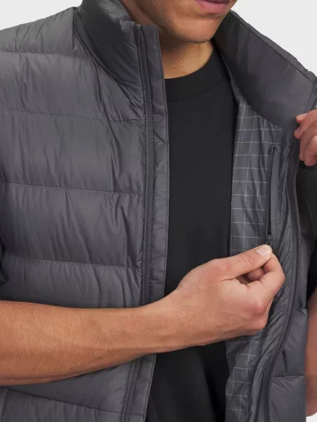 Пуховий жилет Under Armour сірий