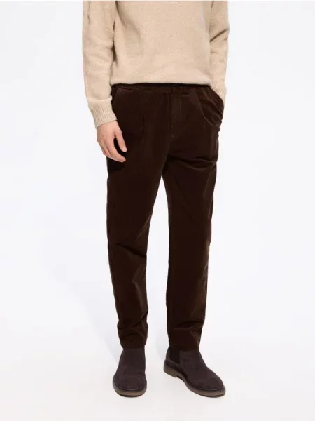Reserved Pantaloni carrot cu model mahon