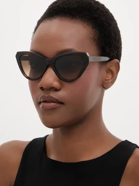 Furla sunčane naočale mačje oči za žene smeđa