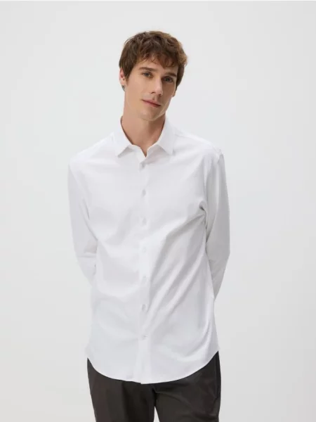 Reserved Cămașă regular fit din egiptean alb