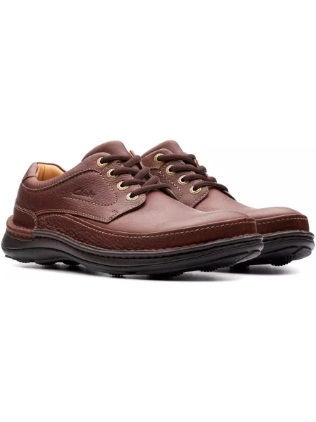 Pantofi Clarks maro