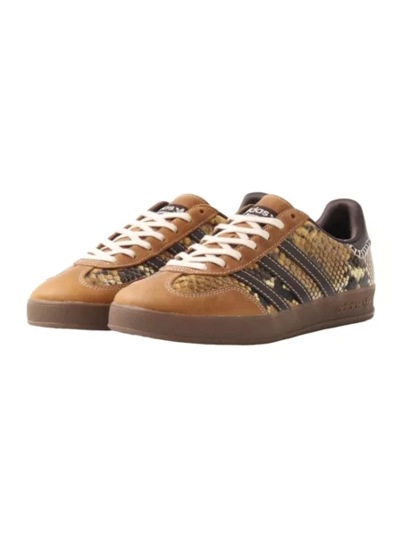 Pantofi Adidas maro