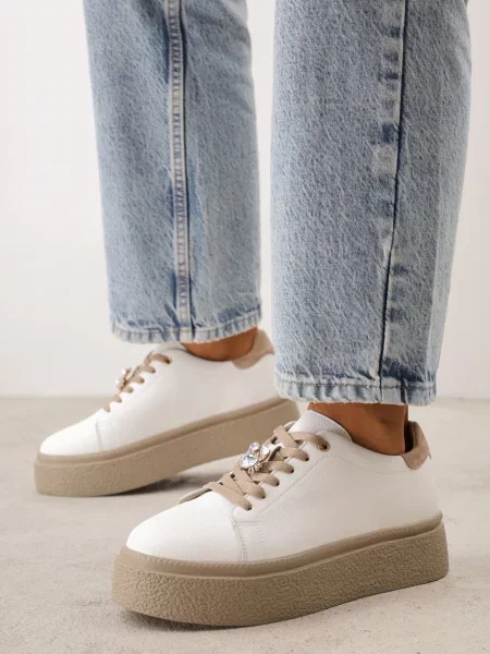Sneakers minimaliste din piele pe platformă cu aplicație cu strasuri Gorisa cu bej alb
