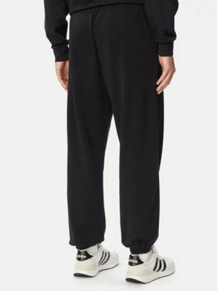 Teplákové kalhoty adidas černé