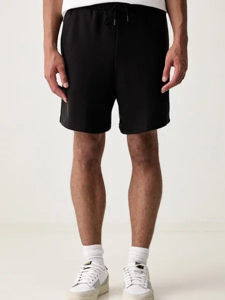 Puma szorty dresowe Essentials czarne