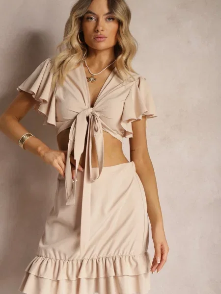 Komplet Krótki Top z Wiązaniem Spódnica z Falbankami i Gumką w Pasie Clementis beżowy