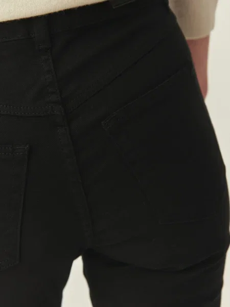 TATUUM Pantaloni negru