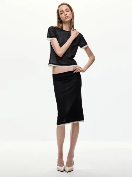 Sweter z krótkim rękawem z łączonych materiałów Kobieta XS MANGO czarny