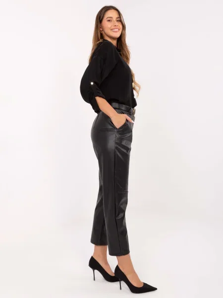Hlače Rue Paris iz umetnega usnja črna