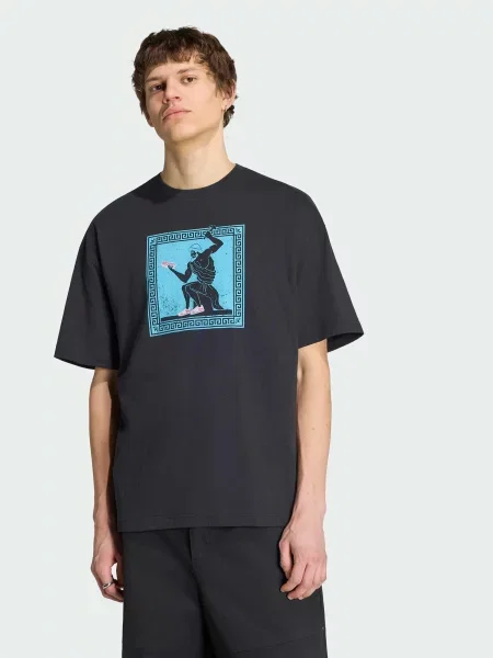 Футболка adidas Graphics чорний