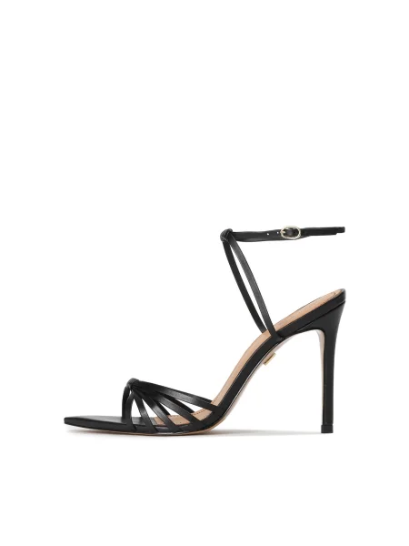 Kazar Sandali s paščki črna