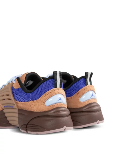 Sneakerși Jordan maro