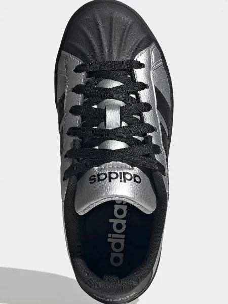 Детские кроссовки Adidas