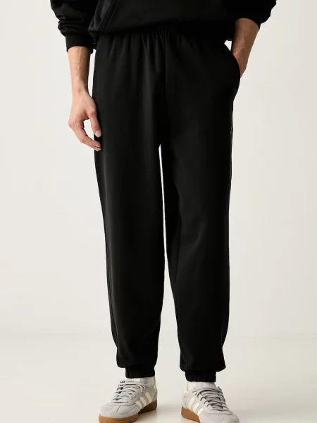 Adidas pantaloni de trening din negru