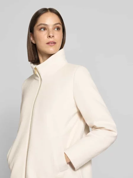 Kurtka w kroju regular fit z dodatkiem model SORRISO' Emme biała