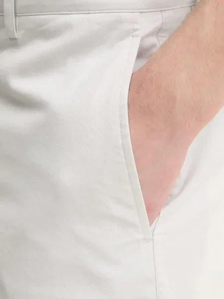 Pantaloni chino Theory alb