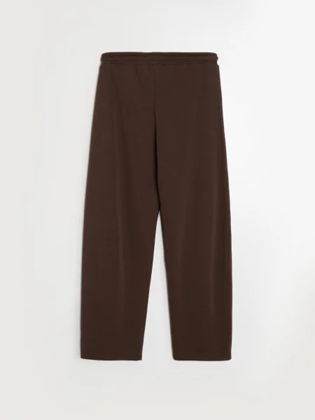 Вільні спортивні штани коричневий