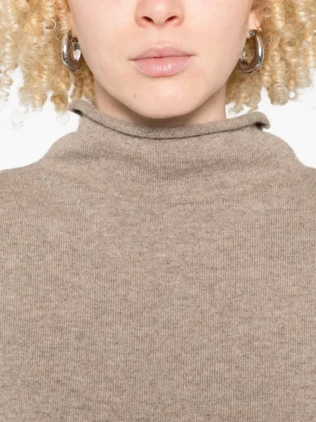 Τοπ Erika Cavallini