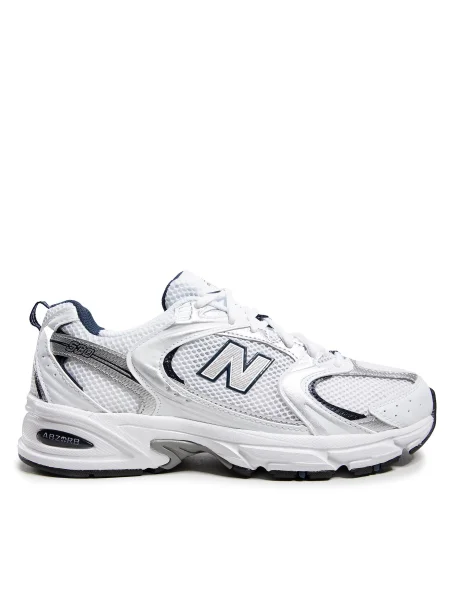 Сникърси New Balance бяло