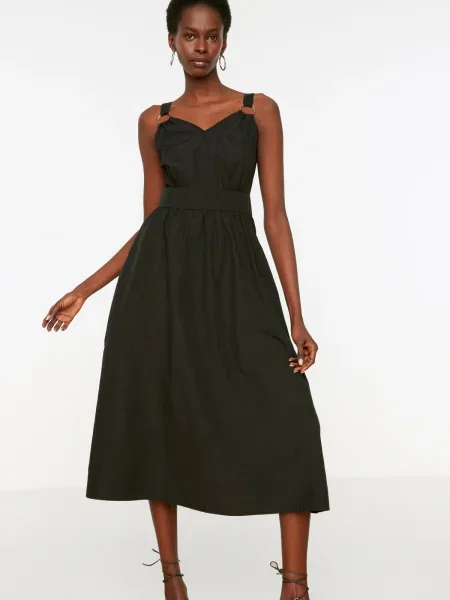 Naramnica midi obleka Trendyol črna