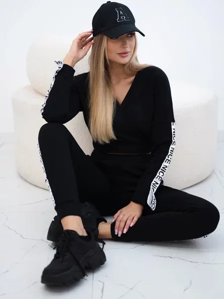Komplet dresowy Kesi w paski czarny
