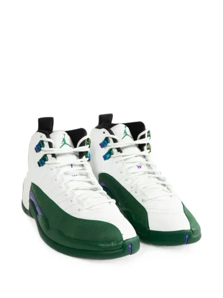 Sneakerși Jordan alb