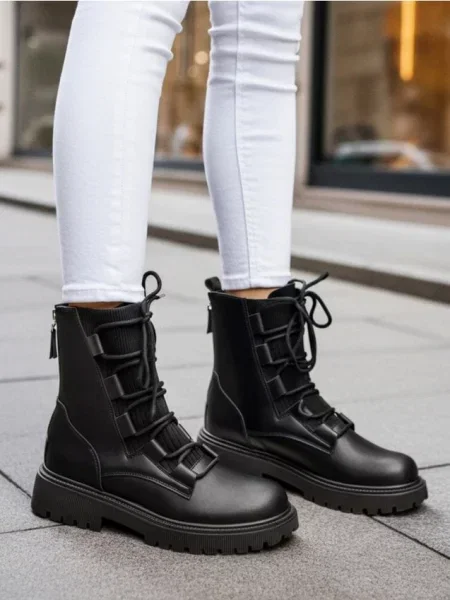 Кожаные ботинки Sinsay черные