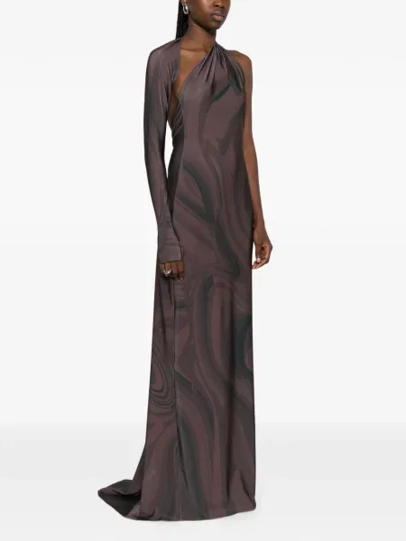 Rochie maxi Atu Body Couture cu un umăr gol de costum maro