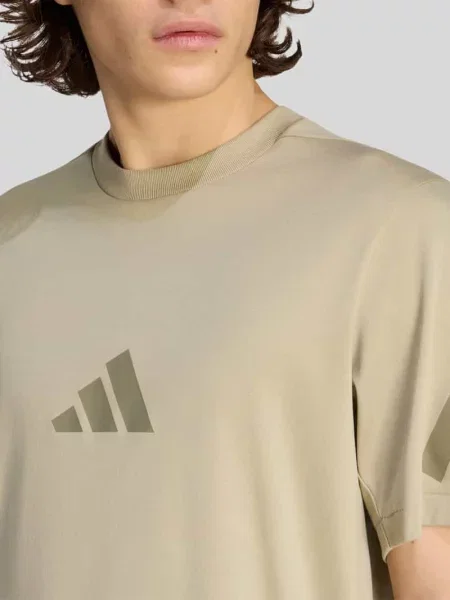 T-shirt o kroju regular fit z czystej bawełny Adidas Sportswear