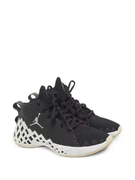 Sneaker Jordan fekete