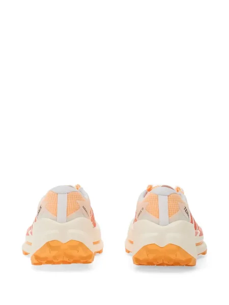 Pălărie Adidas cu dungi cu platformă din jerseu alb