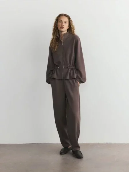 Reserved Спортивні штани з модаллю коричневий