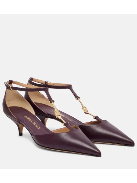 Pantofi cu toc Ferragamo din piele bordo