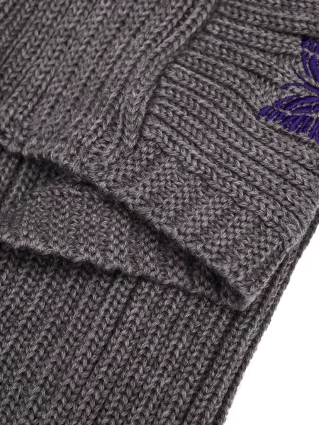 Căciulă Needles cu broderie gri