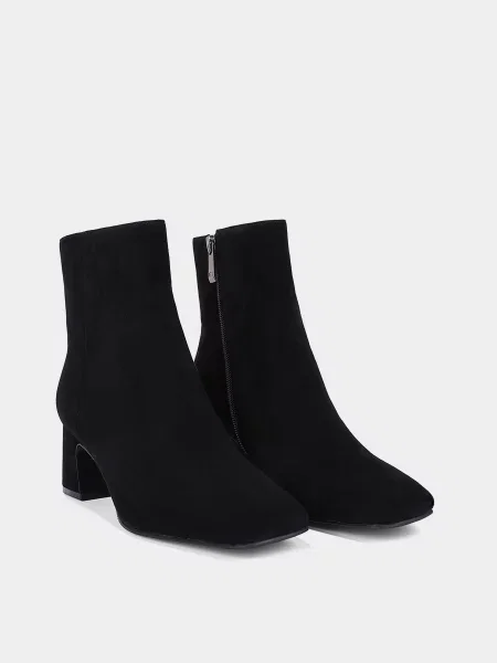 Велюровые ботильоны Attizzare черные