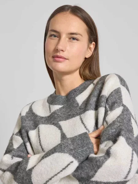 Sweter z dzianiny o kroju regular fit z dodatkiem wełny model ‘LOVE’ Vero Moda