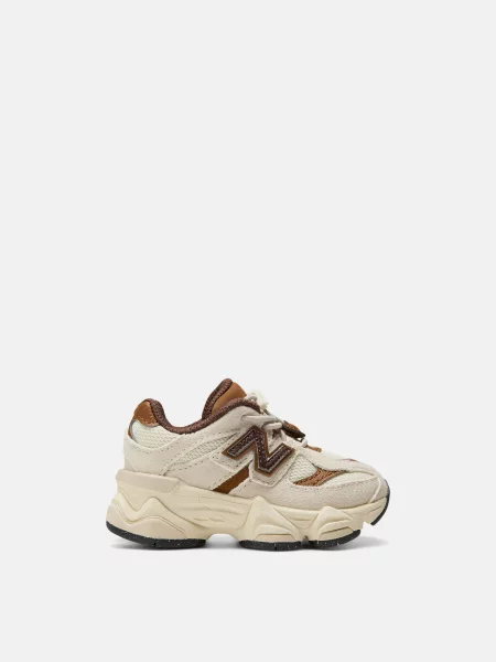 Детские кроссовки New Balance 990 бежевые