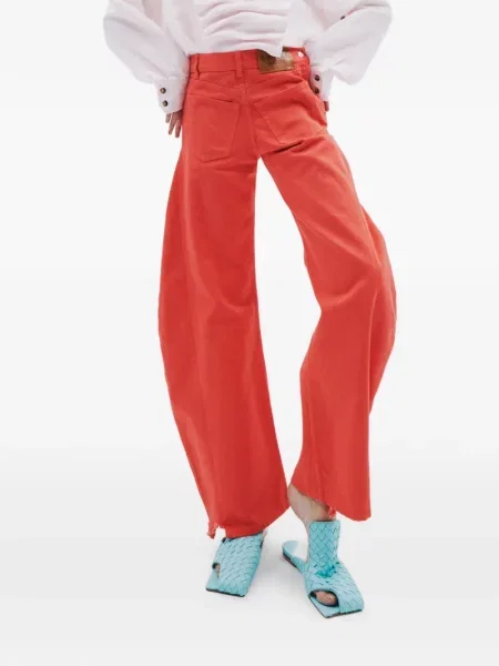 Jeansy A.w.a.k.e. Mode z autografem czerwone