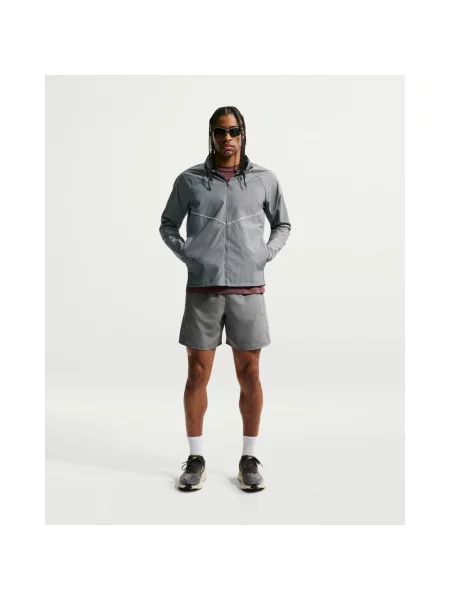 Kurtka z kapturem Nike Miler UV Repel jasnoszary S szara