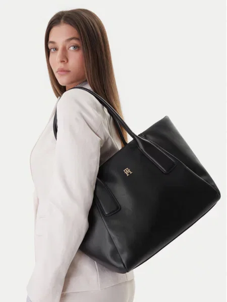 Kabelka Tommy Hilfiger černá