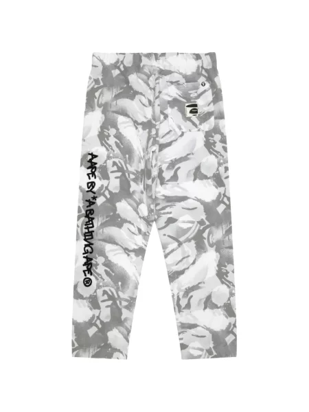 Παντελόνι Aape By *a Bathing Ape® με σχέδιο παραλλαγής λευκό