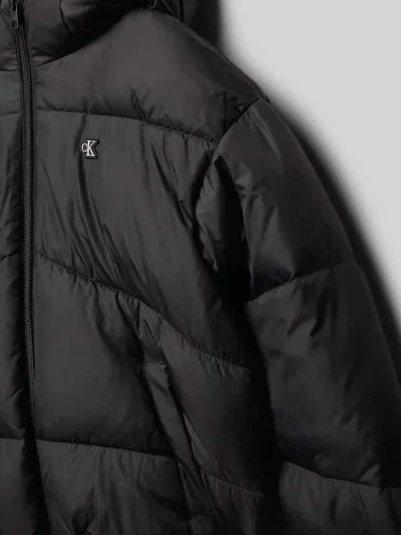 Kurtka pikowana z naszywką z logo Calvin Klein Jeans czarna