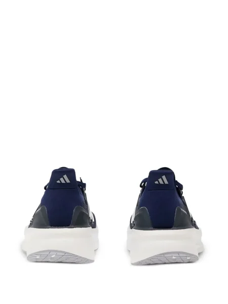 Велурени бягане маратонки Adidas UltraBoost на райета черно