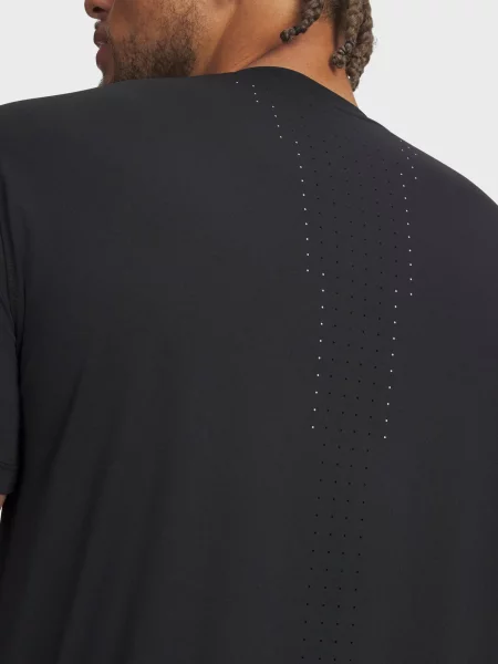 Футболка Under Armour чорна